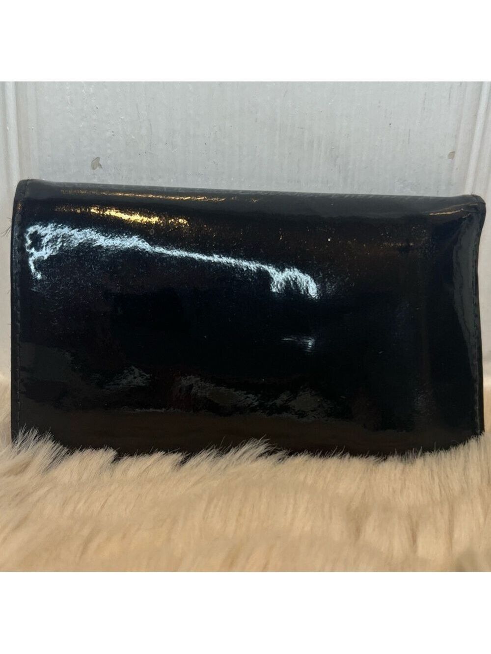❤️CHANEL BLACK PATENT LEATHER 6 RING KEYHOLDER WITH LOGO - Picture 2 of 16
